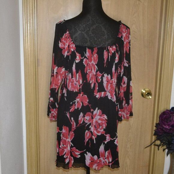 Inc International Concept Women's Smocked Babydoll Pink Floral Blouse - Picture 7 of 9